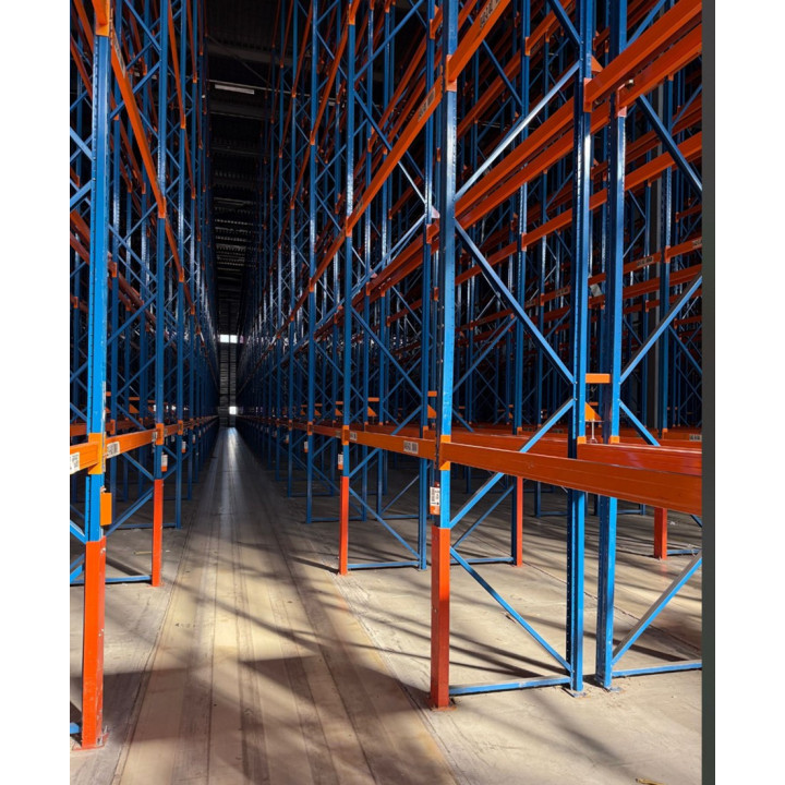 Grote partij Nedcon palletstelling 2-12 meter hoog (max. 700 kg per pallet) GEBRUIKT